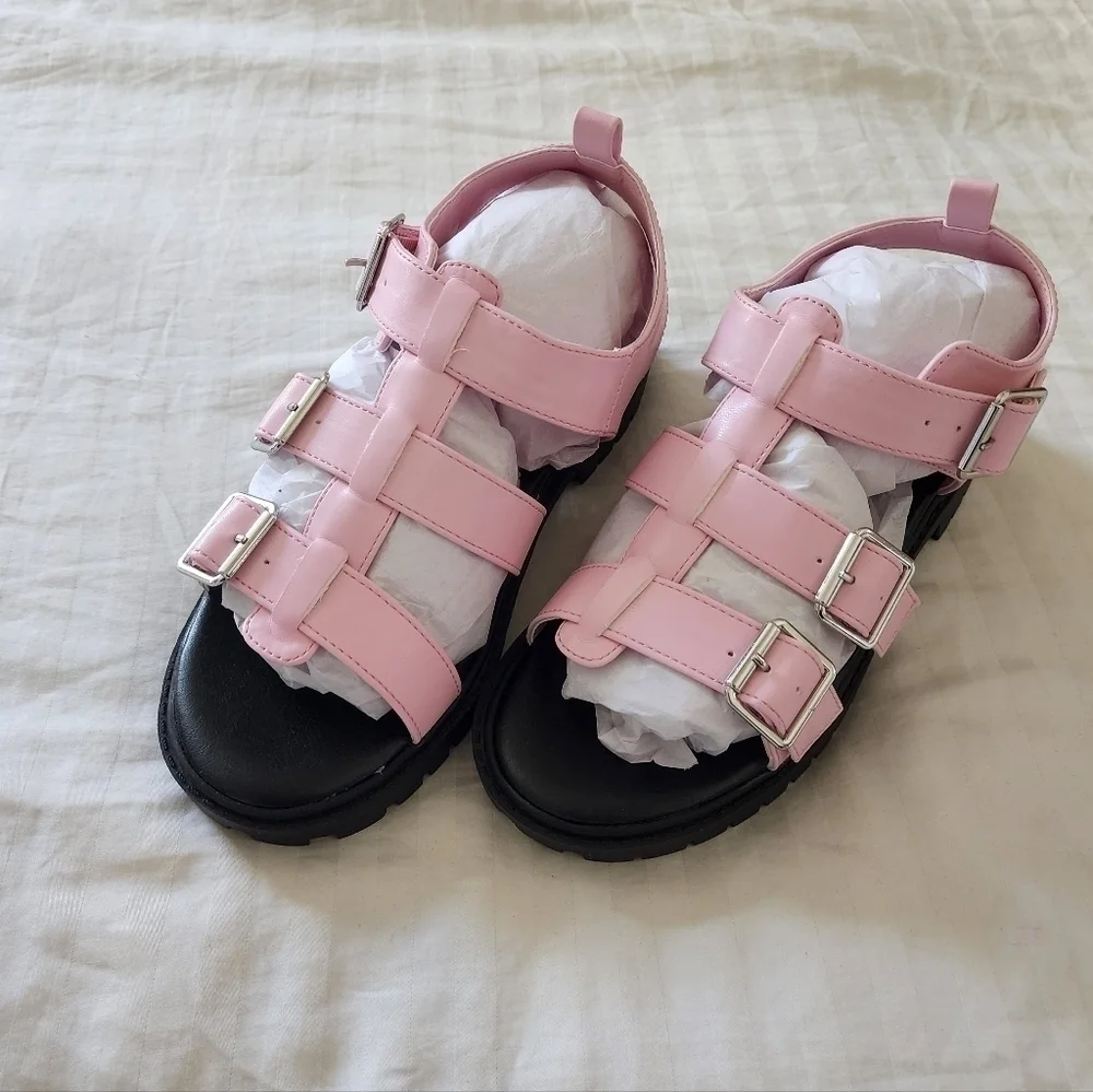 Treasure & Bond Baby Pink Buckle Straps Girls Sandals Size 2